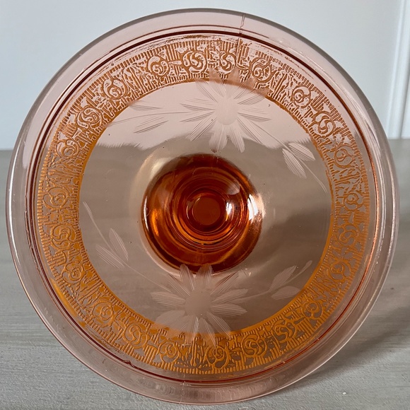 VINTAGE Gorgeous Depression Era Sandwich Glass Candle Holder Gold Paint Accent - Picture 6 of 9